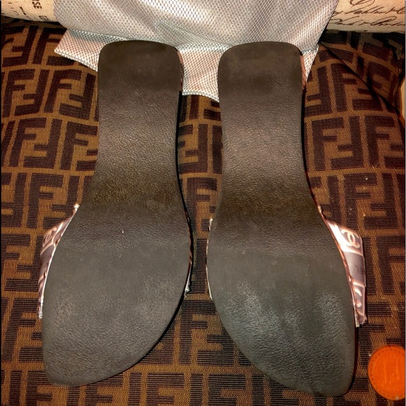 💯% Authentic Chanel Slides - Picture 4 of 8